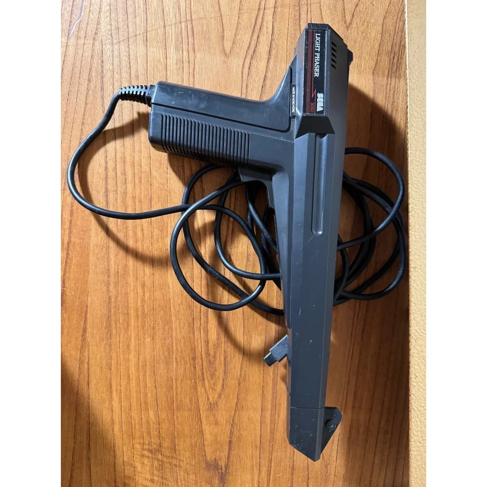 Sega‎ Master System Light Phaser Gun